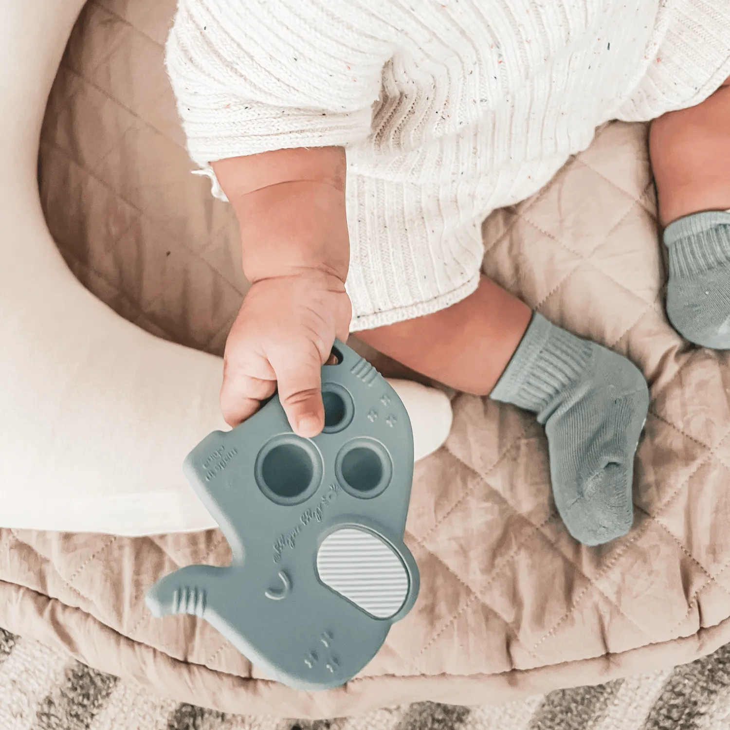 Itzy Pop Teether: Elephant