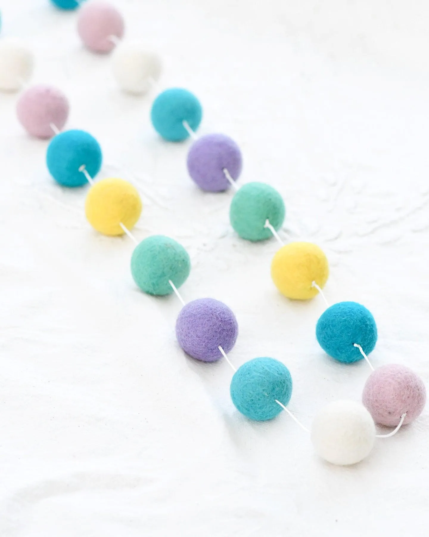 Pompom Felt Ball Garland - Pastel